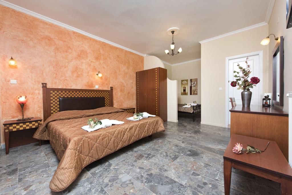 Mouse Island Aparthotel Perama  Room photo