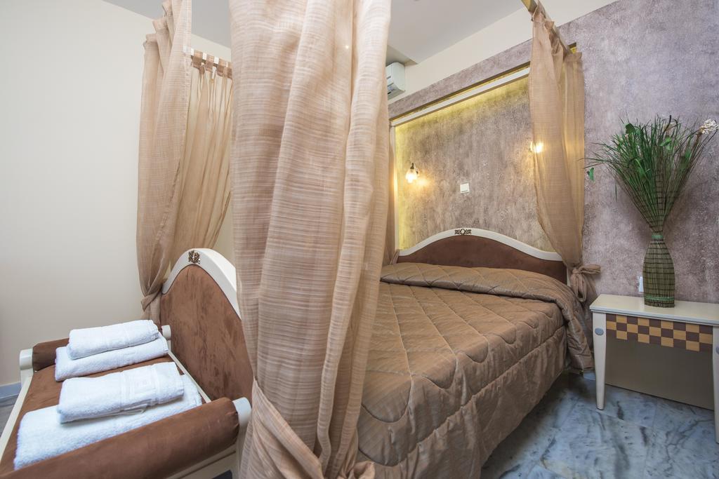 Mouse Island Aparthotel Perama  Room photo