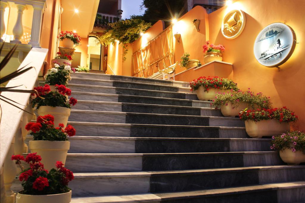 Mouse Island Aparthotel Perama  Exterior photo