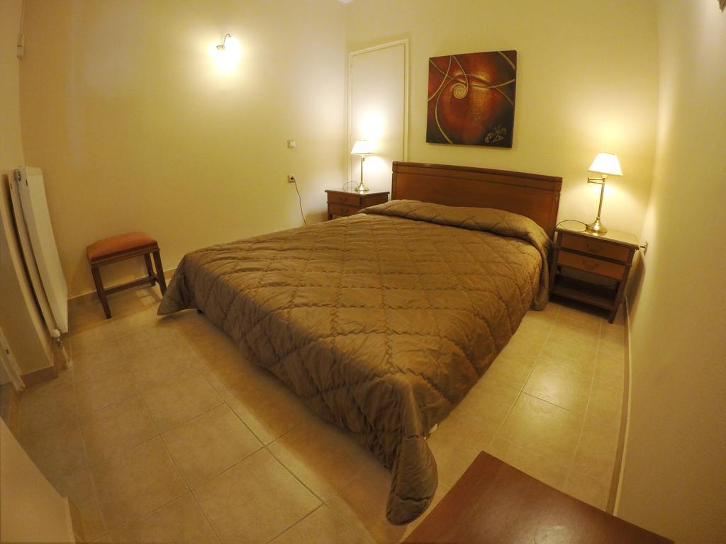 Mouse Island Aparthotel Perama  Exterior photo